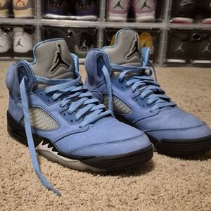 Jordan 5 University Blue